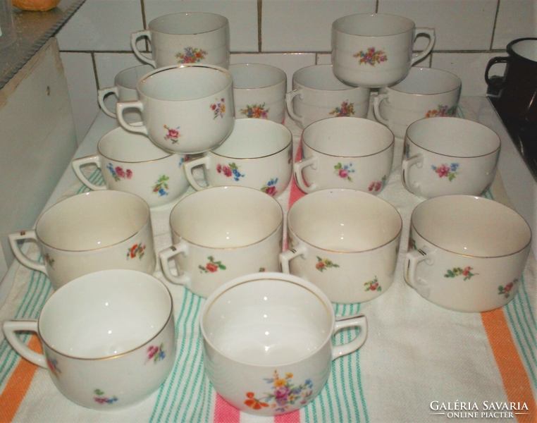 Antique 1949-60, floral German porcelain tea cups in pieces, 3 dl