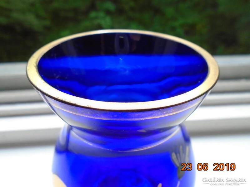 Kobaltkék,kézzel festett,aranyozott kis üveg váza