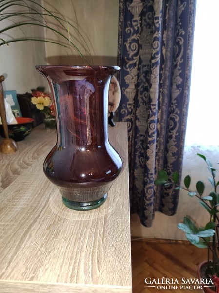 Burgundy iridescent glass vase (20 cm)