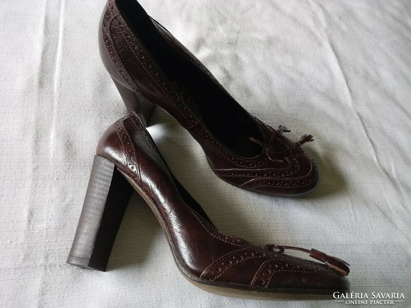High-heeled momenti leather shoes size 40