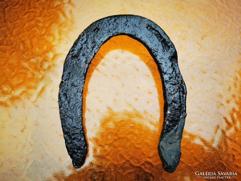 Old iron lucky horseshoe