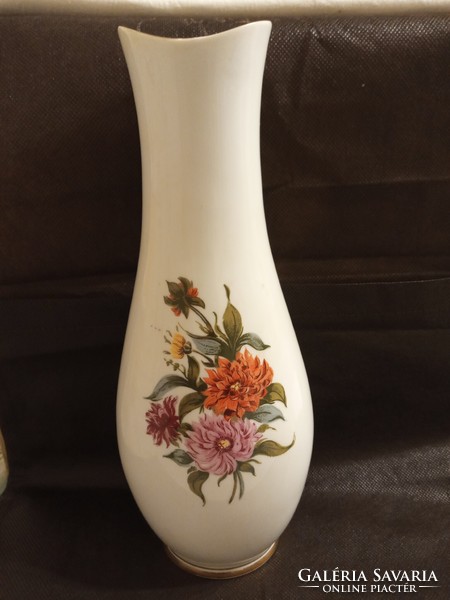 Raven house vase