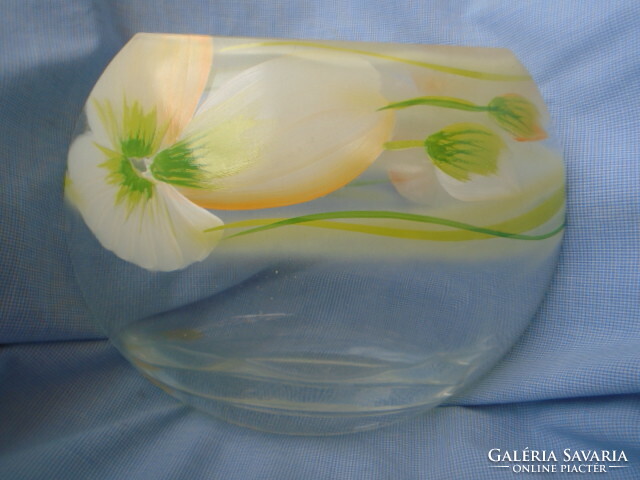 Ulrika hydman-vallien kosta boda glass vase studio art