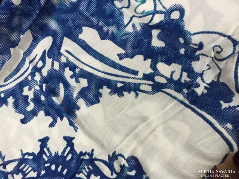 Beautiful, youthful, large scarf, shawl, stole with a mandala-like pattern