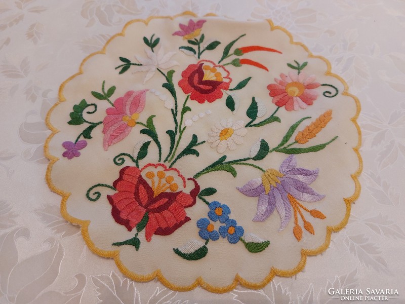 Old Kalocsa embroidered small round tablecloth