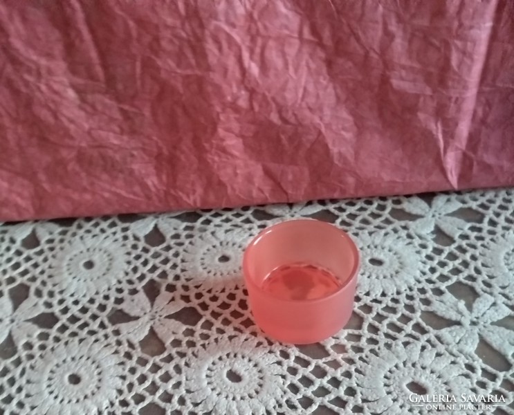 Small red glass tealight holder Christmas decoration, recommend!