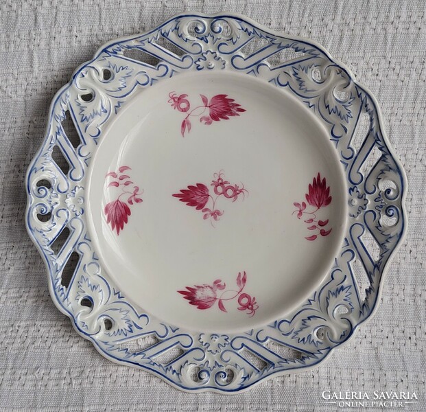 Alt wien antique Viennese openwork porcelain plate from 1844 Biedermeier period in perfect condition