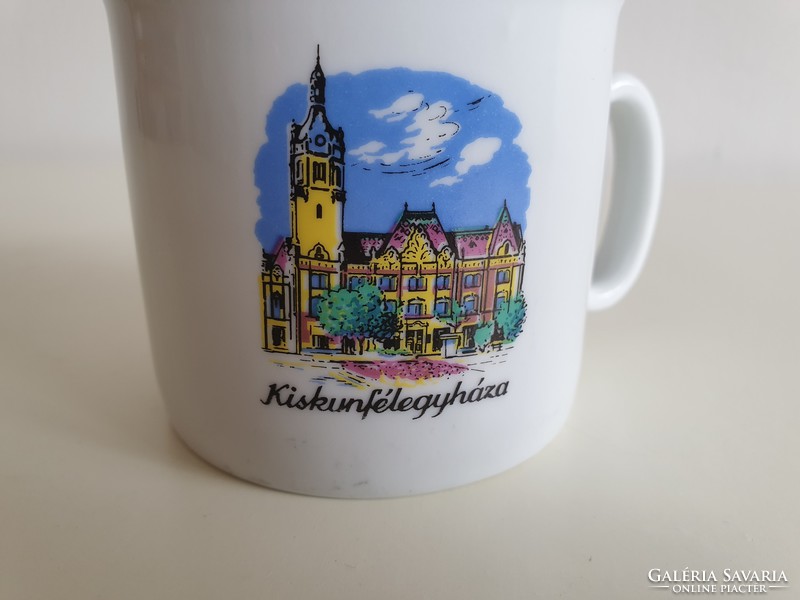 Régi Zsolnay porcelán bögre Kiskunfélegyháza feliratos retro teás csésze