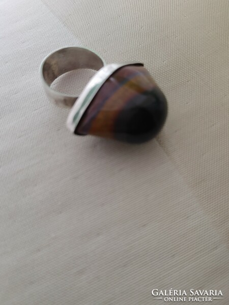 A special ring with a tiger's eye stone!