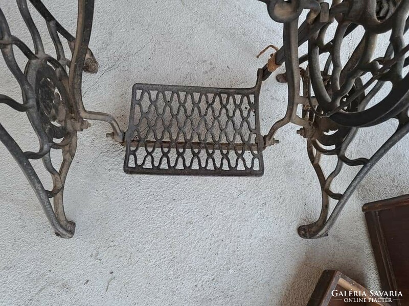Cast iron sewing machine stand for round boat table home decor antique