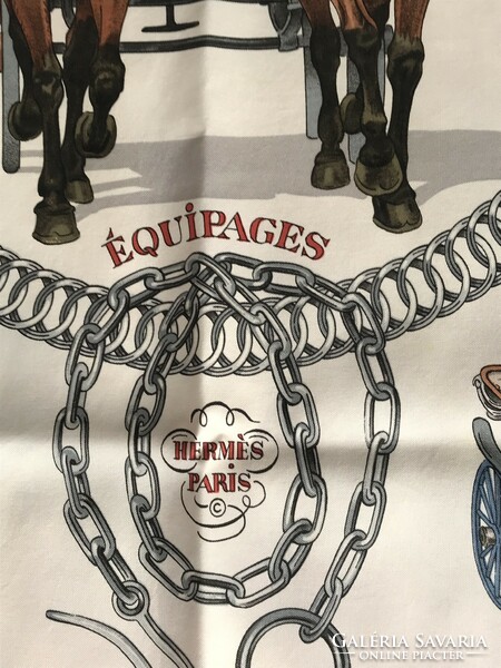 Vintage Hermès Paris selyemkendő lovasfogat mintával 1973-ból, 87 x 87 cm