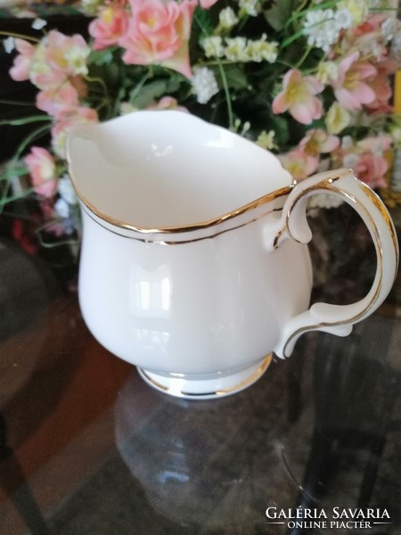 Duchess ascot milk spout and sugar bowl