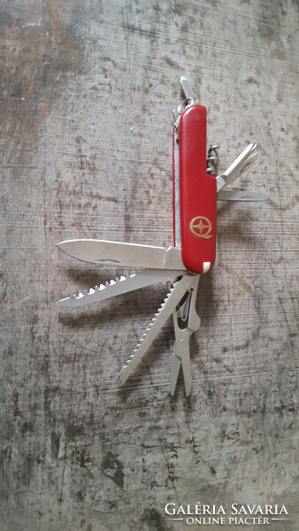 Multifunctional pocket knife, pocketknife