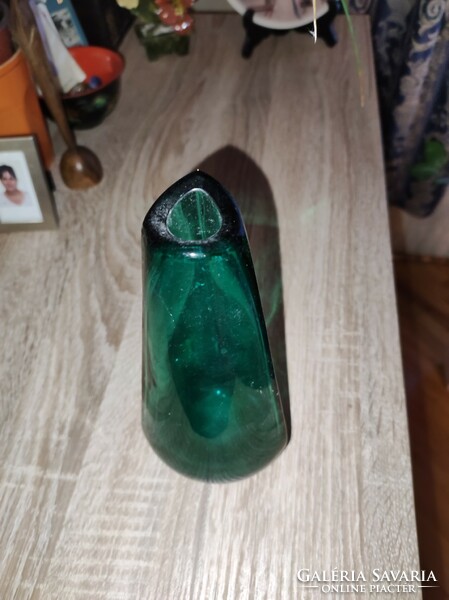 Türkiz zöld,nehéz üvegváza (21 cm.)