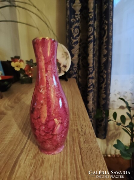 Hollóházi porcelán lüszteres váza (18 cm)