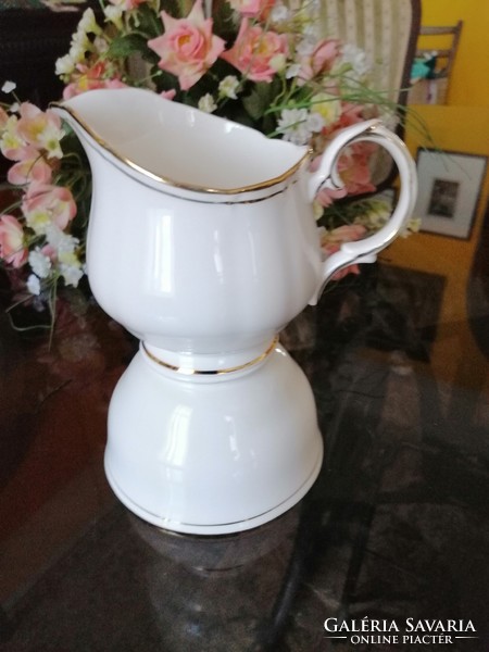 Duchess ascot milk spout and sugar bowl