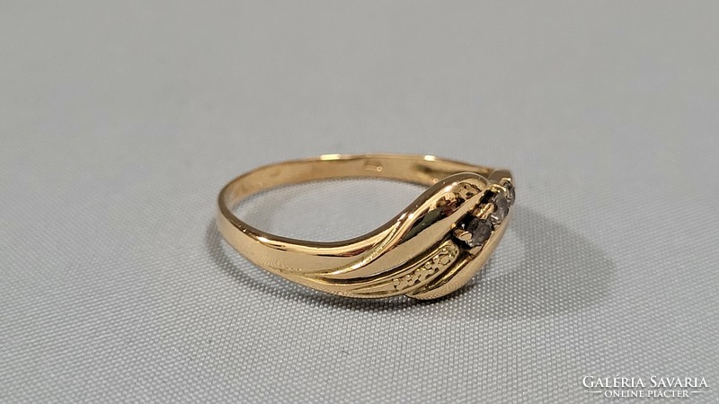 14 K arany gyűrű 2,58 g