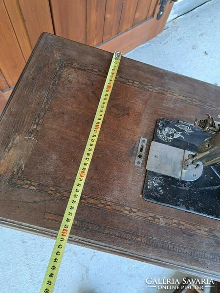 Öntöttvas varrógép állvány Karikahajós asztalnak lakásdekor régiség