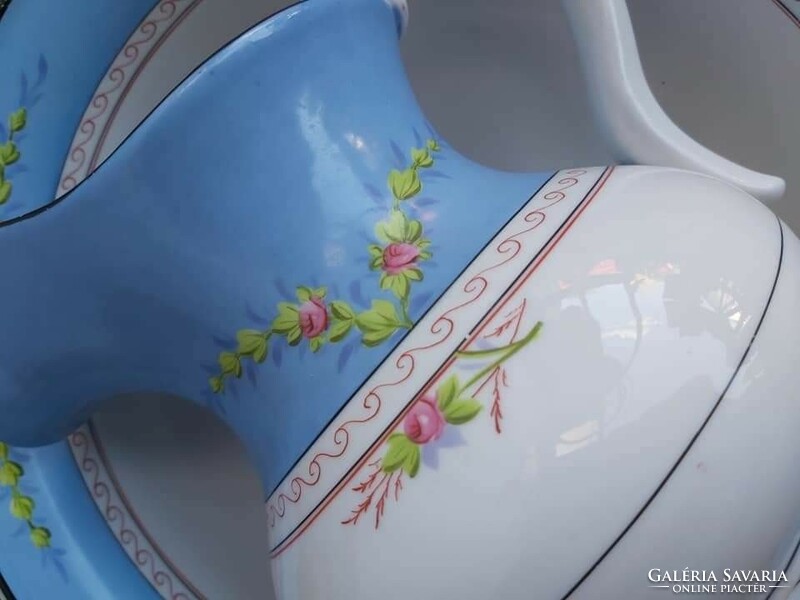 Gyönyörű ritka oroszlánkörmös lavórtartó szett mosdóállvány mesés porcelán lavórral kancsóval virág