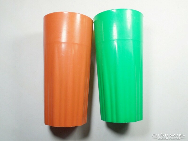 Retro műanyag fogmosó pohár 2 db 1970-es évekből