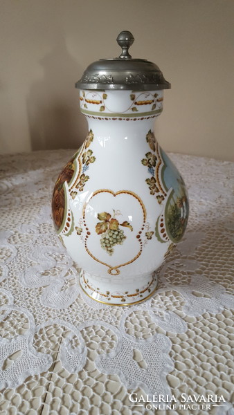 Beautiful Franklin porcelain wine jug with tin lid