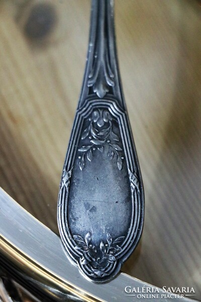 Silver-plated icing sugar spoon