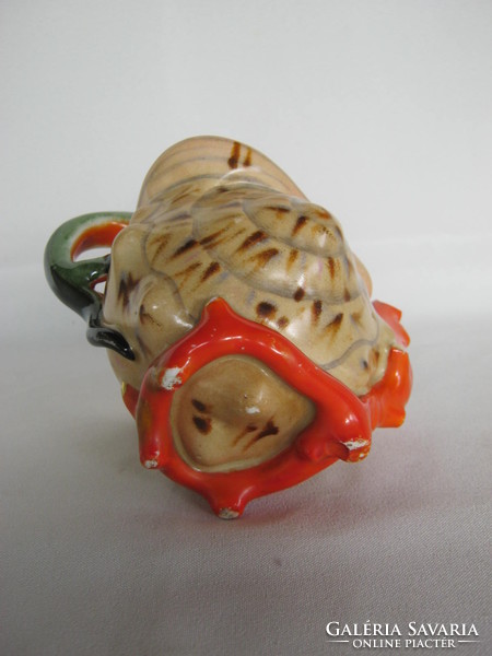Lizard snailed porcelain spout - damaged