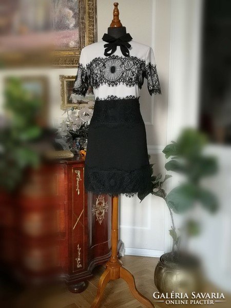 Asos 38-as exkluzív alkalmi ruha, fekete-fehér parti ruha csipkés