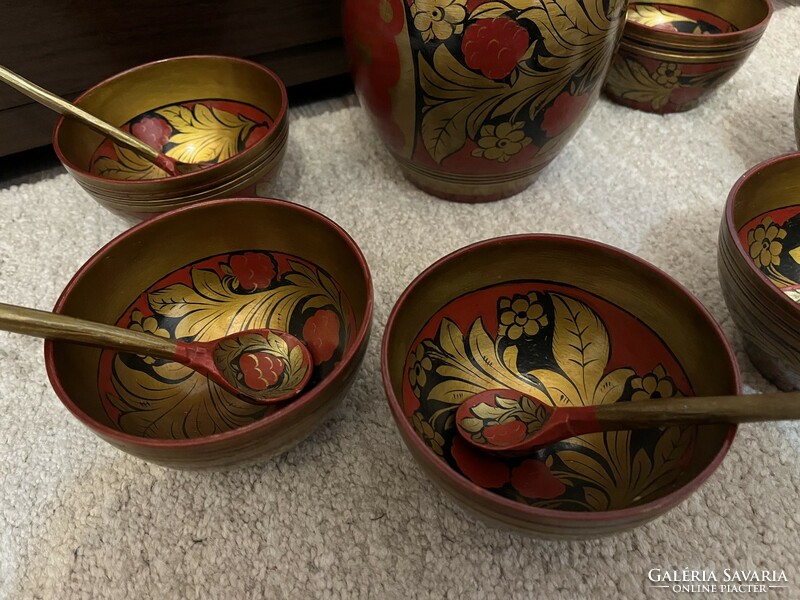 Commemorative bowl set made for the Moscow Olympics