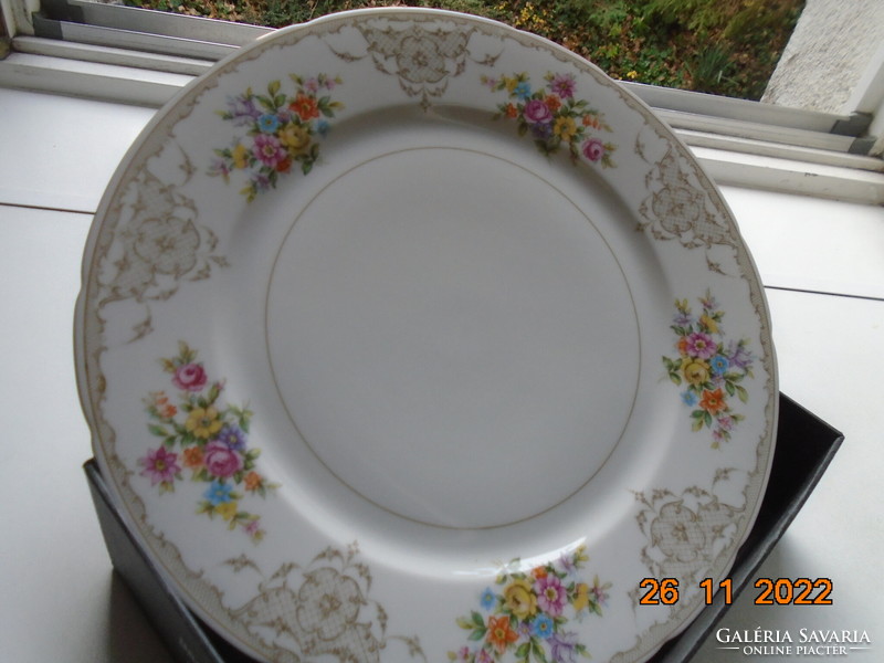 Klosterle tk thun baroque Czech rosary grid pattern, flower bouquet marked, numbered bowl 26 cm