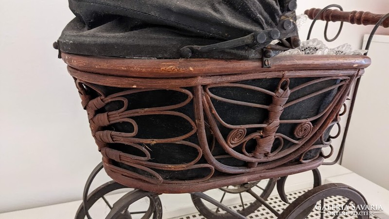 Antique toy pram from the early 1900s, wonderful handwork