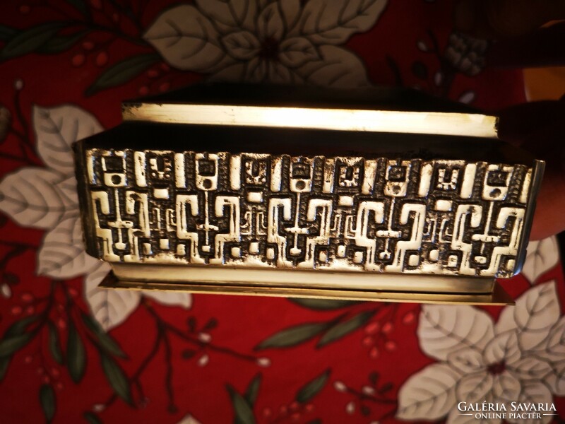 Silver-plated box chest retro, aba - novak room gallery. Industrial art company judged