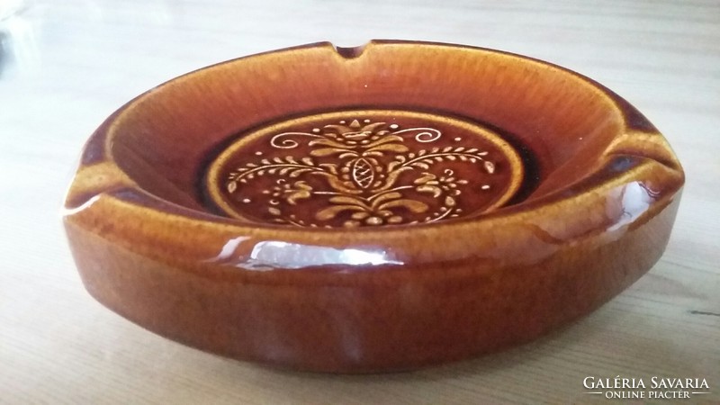 Old large ceramic granite ashtray, ashtray with folk pattern