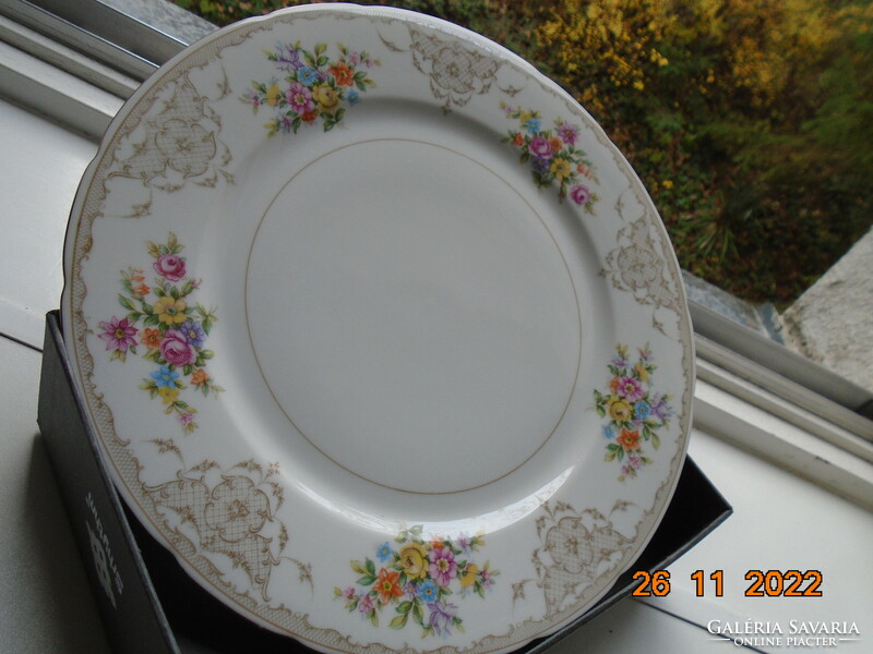 Klosterle tk thun baroque Czech rosary grid pattern, flower bouquet marked, numbered bowl 26 cm