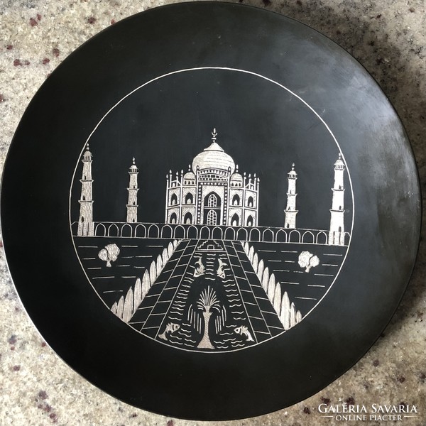 Indian metal plate depicting the Taj Mahal