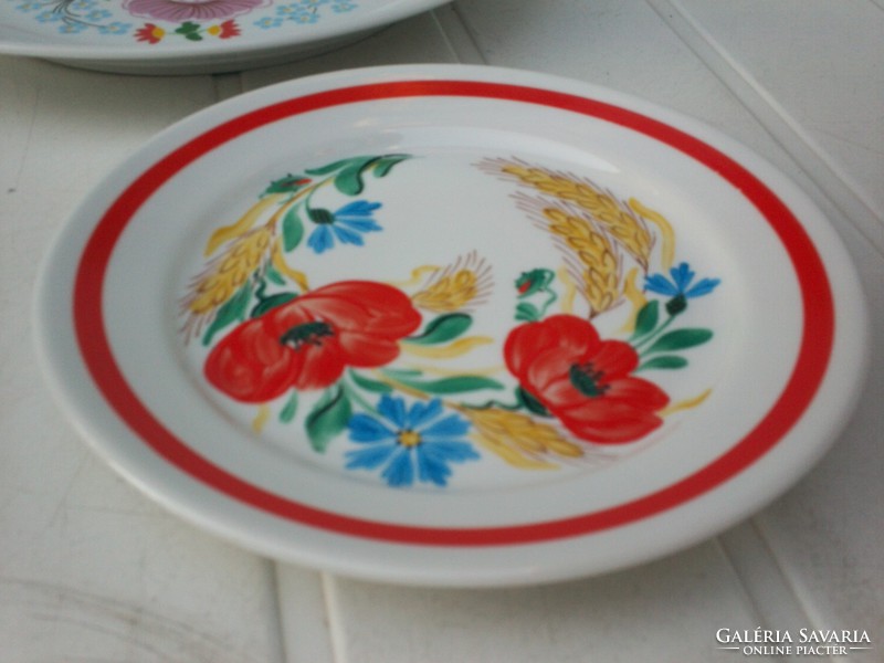 Red poppy pattern on hand-painted porcelain wall plate with cornflowers and ears