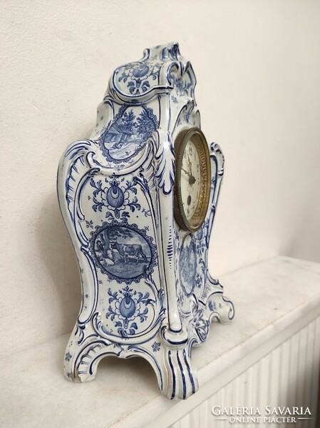 Antique clock, furniture clock Delft Delft porcelain in a half-baked structure 305 6206