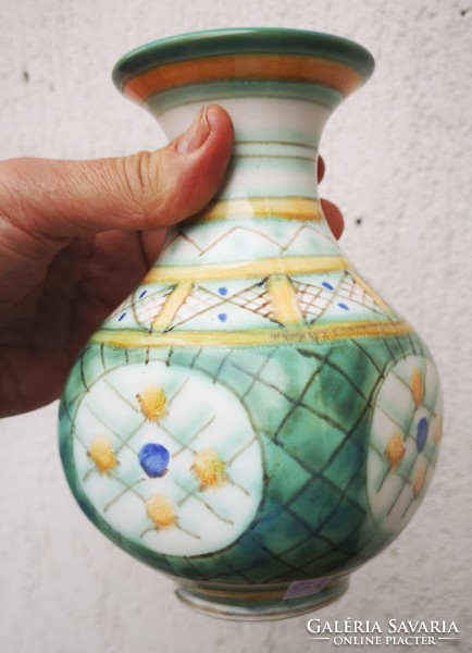 Gorka Géza kerámia váza színes kézzel festett, Art Deco Retro stílusú. Modern alkotás