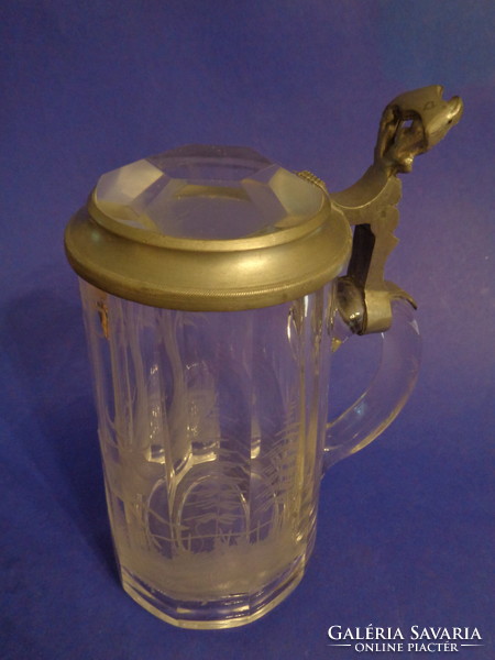 Plate-polished, prismatic hunting beer mug