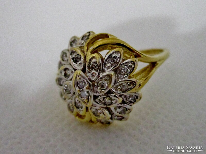 Special old gold ring with diamonds 0.36 ct