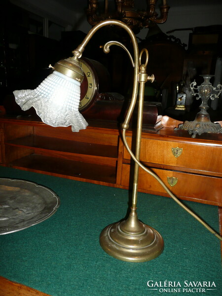 Adjustable height, antique, frilled glass, Art Nouveau desk lamp / bank lamp refurbished