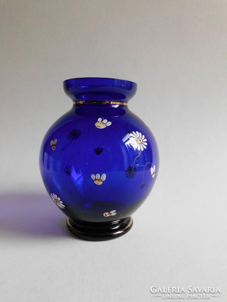 Parade antique, hand-painted glass vase with chamomile flower pattern