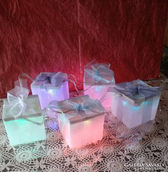 5 db ajándék doboz fényjáték karácsonyi dekor LED es, ajánljon!