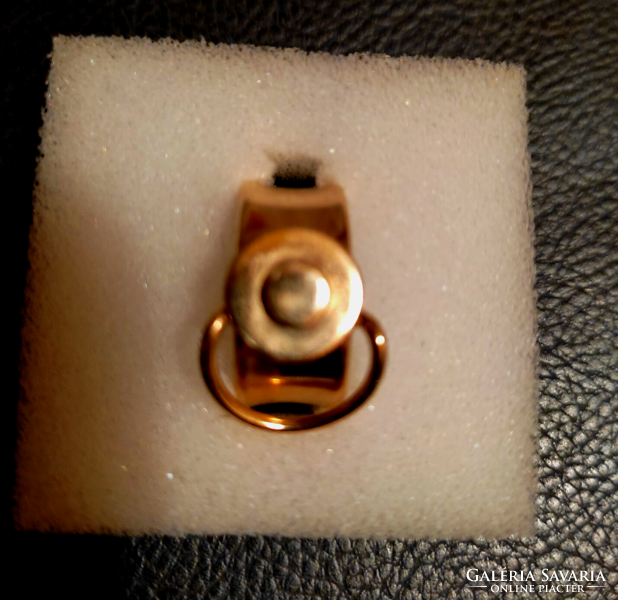 Gyönyörű, egyedi arany gyűrű, 4,63 gramm