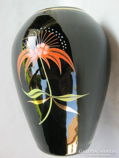 Retro ... fekete üveg virág mintás váza