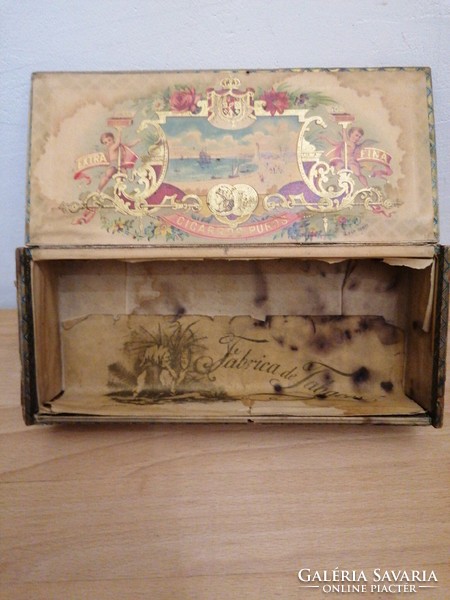 Old Havana cigar box