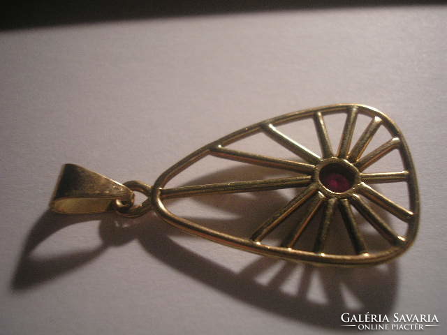 And e5 antique gold 14k pendant in the middle of ruby tal art deco rarity for sale