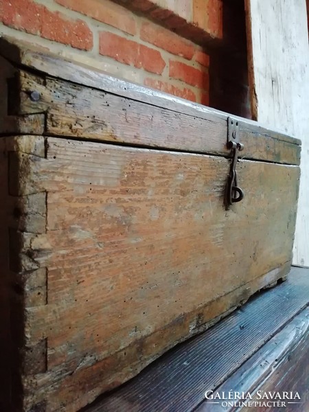 Natural old wooden chest, tool chest or military chest, early 20th century, beautiful piece with patina