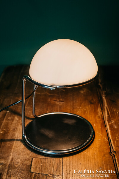 Retro design asztali lámpa