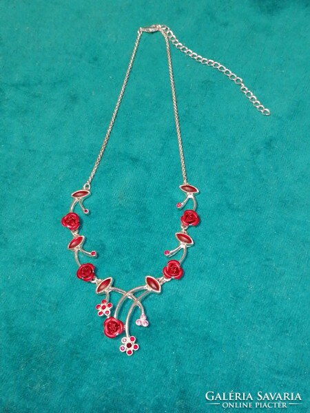 Rose necklace (581)